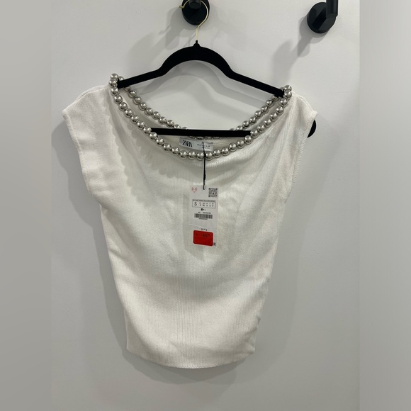 Zara top with embellishment - Picture 3 of 5